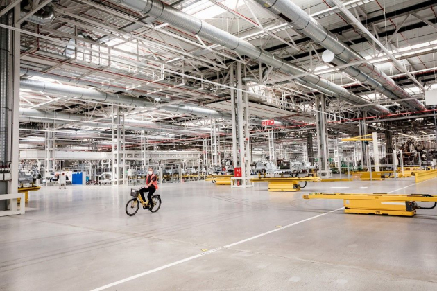 Sztrájk ma a kecskeméti Mercedes-gyárban