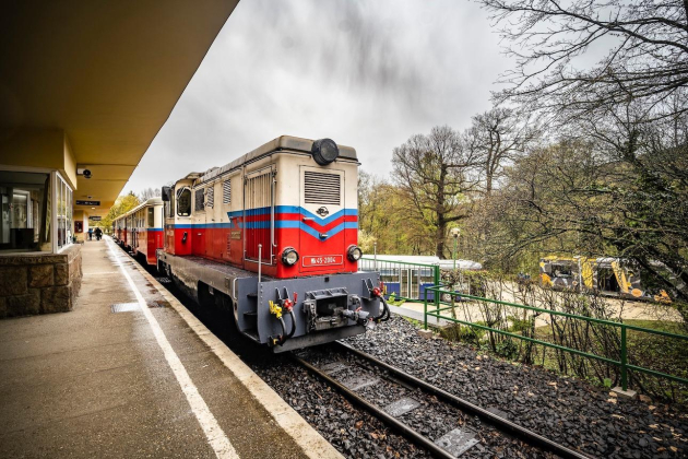 Húsz kilométeres teljesítménytúrával eredhetünk a Gyermekvasút nyomába