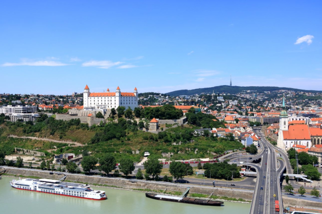 Magyar nyelvű tematikus sétákon fedezhetjük fel Pozsony rejtett zugait