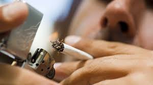 Dohányzás munkaidőben, szüneten kívül: megvonható ezért minden munkavállalótól a cafeteria?