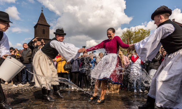 A húsvéti hagyományokat is bemutatják az országos alkotóházak hetén