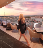 Elképesztő panoráma nyílik a Hilton új tetőbárjából Budapestre