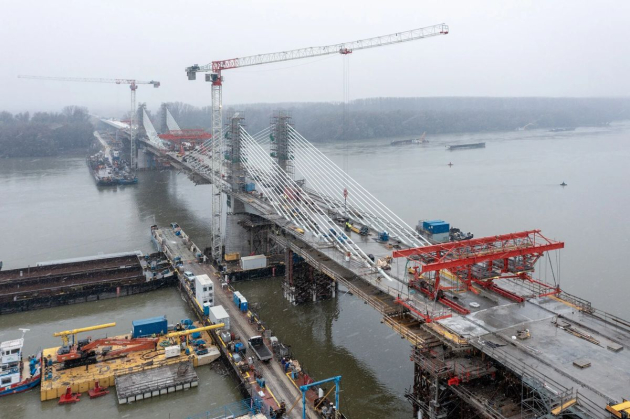 Történelmi pillanat: összeért Magyarország 20. Duna-hídja – videó