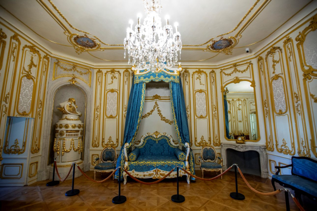 Különleges műkincsekkel, megújult terekkel kápráztat el a fertődi Esterházy-kastély