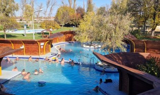 Félmilliárd forintos fejlesztés indul a komáromi fürdőben