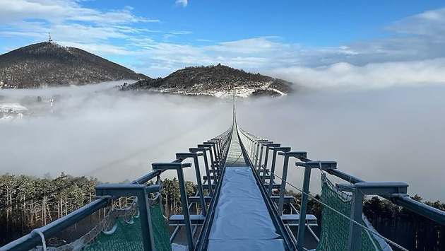 Borsodban épül a világ leghosszabb függőhídja, közel az átadás – videó