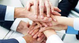 Érdekvédelem + gondoskodás